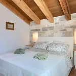 Villa Rustic Krug With Panorama View In Buje *