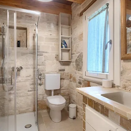 Rustic Krug With Panorama View In Buje * Bibali