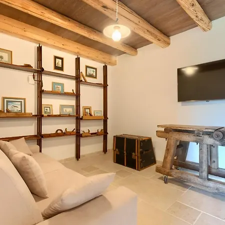 Rustic Krug With Panorama View In Buje