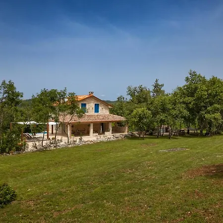 Vila Rustic Krug With Panorama View In Buje