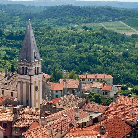 Rustic Krug With Panorama View In Buje 빌라