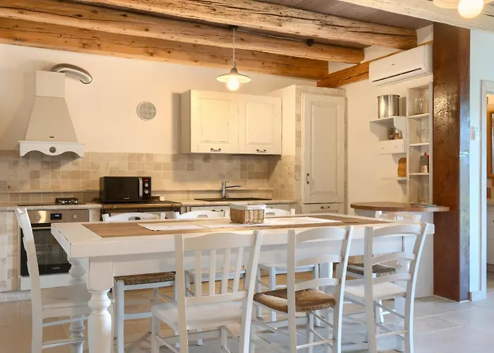 Rustic Krug With Panorama View In Buje