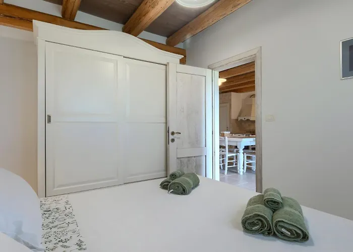 Rustic Krug With Panorama View In Buje * Bibali