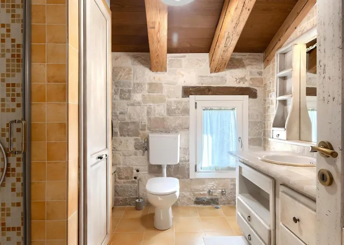 Villa Rustic Krug With Panorama View In Buje