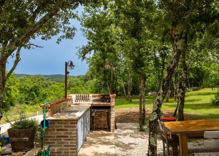 Rustic Krug With Panorama View In Buje * Bibali